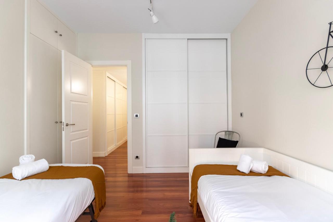 Gran Apartamento Con Estilo En El Centro De Bilbao Extérieur photo